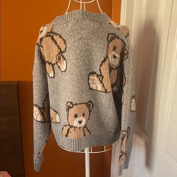 Teddy Bear Jacquard Knit Cropped Sweater - Size S - Picture 9 of 12